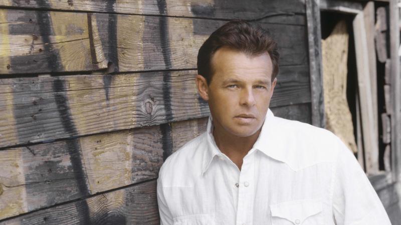 Sammy Kershaw's new album of Cajun holiday songs is called A Sammy Klaus Christmas. Sammy Kershaw's new album of Cajun holiday songs is called A Sammy Klaus Christmas.