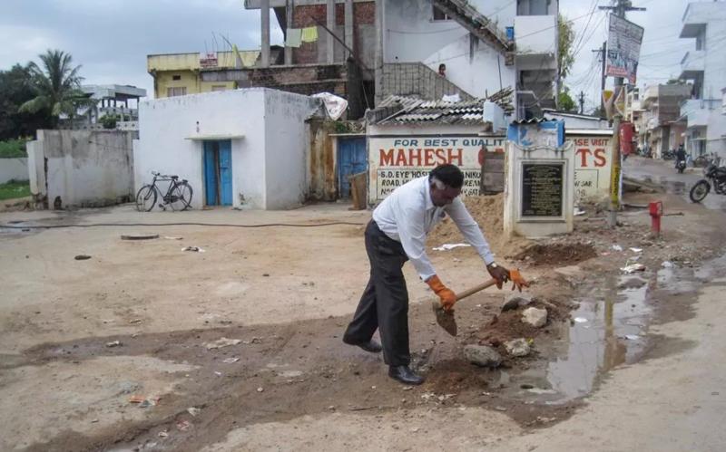 Another pothole bites the dust in India, thanks to the efforts of Gangadhara Tilak Katnam. Another pothole bites the dust in India, thanks to the efforts of Gangadhara Tilak Katnam.