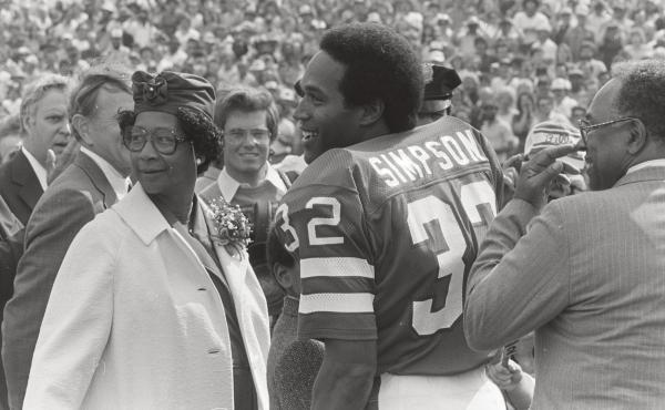 O.J. Simpson with his mother, Eunice, and father, Jimmy Lee, on the field at Rich Stadium for his induction into the Buffalo Bills Wall of Fame in 1980. O.J. Simpson with his mother, Eunice, and father, Jimmy Lee, on the field at Rich Stadium for his induction into the Buffalo Bills Wall of Fame in 1980.