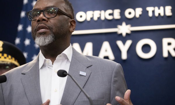 Chicago Mayor Brandon Johnson 