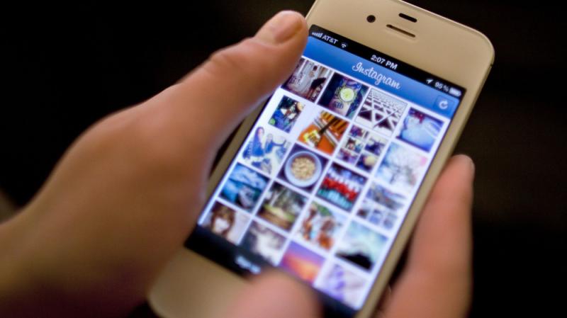 Instagram was the target of a storm of outrage on Twitter and other sites after the company announced a change in its user agreement that hinted that it might use shared photos in ads. Instagram was the target of a storm of outrage on Twitter and other sites after the company announced a change in its user agreement that hinted that it might use shared photos in ads.