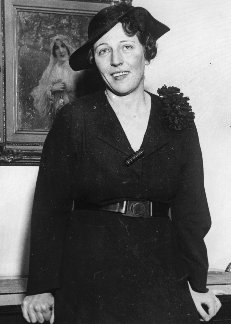 Pearl Buck was born in West Virginia but spent much of her childhood in China, where her parents worked as missionaries. Pearl Buck was born in West Virginia but spent much of her childhood in China, where her parents worked as missionaries.