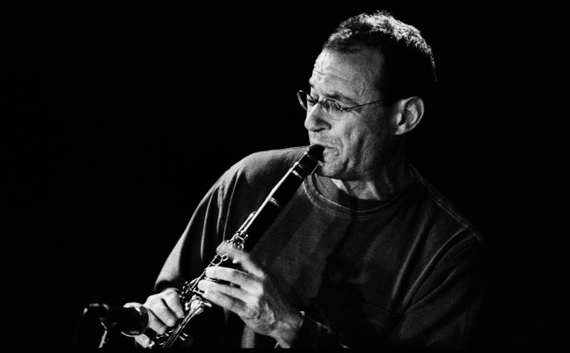 Jazz clarinetist Ben Goldberg has released two new albums for different quintets. Jazz clarinetist Ben Goldberg has released two new albums for different quintets.