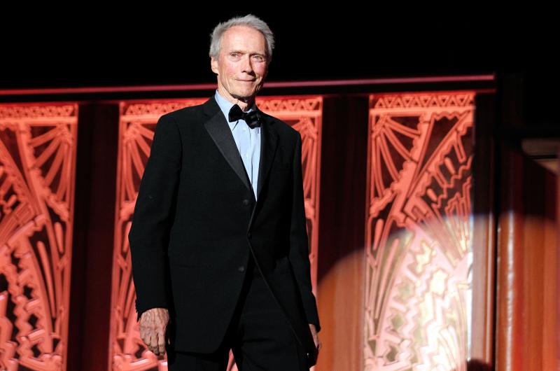 Clint Eastwood, 6 foot 4, speaks onstage at the 39th AFI Life Achievement Award honoring Morgan Freeman on June 9, 2011. Clint Eastwood, 6 foot 4, speaks onstage at the 39th AFI Life Achievement Award honoring Morgan Freeman on June 9, 2011.