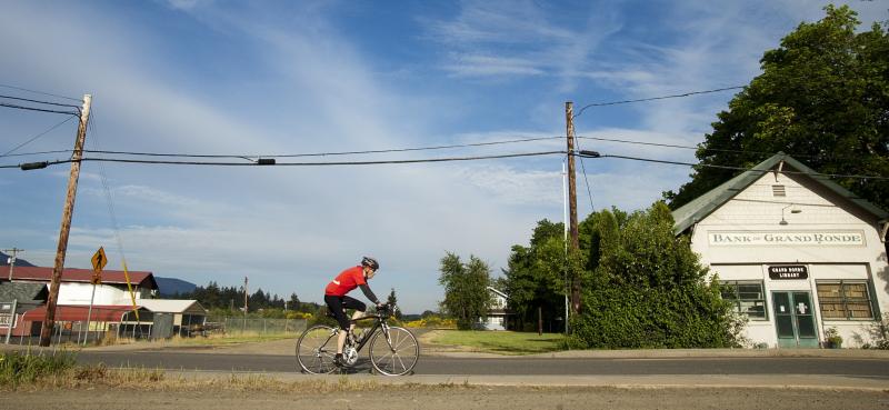 Michael Bingle of Vancouver, Wash., rides through Grand Ronde, Ore., during a 400-kilometer randonnée in May. Michael Bingle of Vancouver, Wash., rides through Grand Ronde, Ore., during a 400-kilometer randonnée in May.
