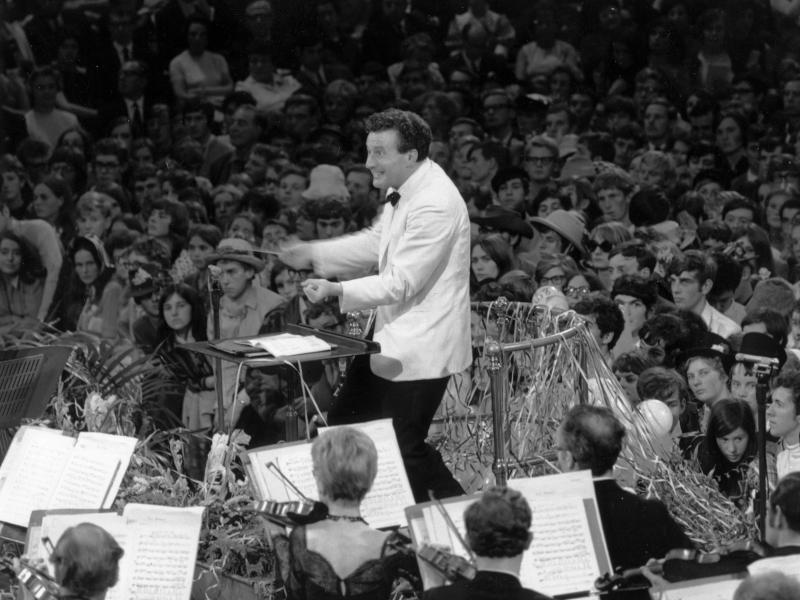 The late Colin Davis conducting the last night of Proms at London's Royal Albert Hall in September 1968. The late Colin Davis conducting the last night of Proms at London's Royal Albert Hall in September 1968.