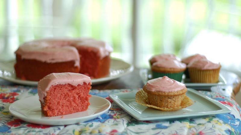 Jeremy Jackson wanted to rethink his grandma Mildred's famous Strawberry Cake recipe, which uses boxed cake mix and Jell-O. His updated cupcake version is shown on the right. Jeremy Jackson wanted to rethink his grandma Mildred's famous Strawberry Cake recipe, which uses boxed cake mix and Jell-O. His updated cupcake version is shown on the right.