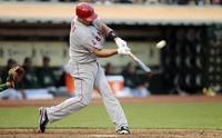 According to author David Epstein, hitters like the Los Angeles Angels' Albert Pujols look at the movement of the pitcher's shoulder, torso or hand to help them hit the ball. According to author David Epstein, hitters like the Los Angeles Angels' Albert Pujols look at the movement of the pitcher's shoulder, torso or hand to help them hit the ball.