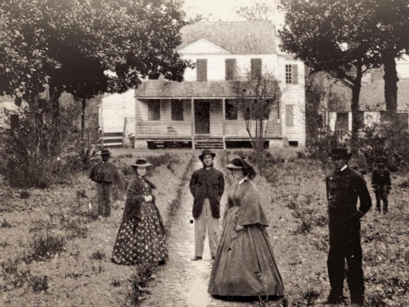 The Fall of the House of Dixie is by Civil War historian Bruce Levine. The Fall of the House of Dixie is by Civil War historian Bruce Levine.