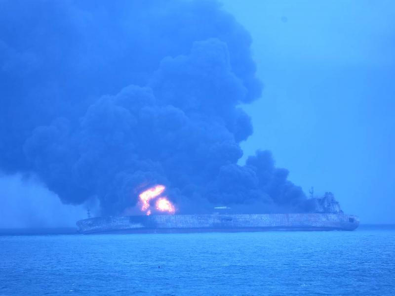 The Iranian oil tanker "Sanchi" was ablaze after a collision with a freighter off China's east coast Sunday. Its entire 32-person crew is missing, as rescue efforts are hampered by bad weather and the fire. The Iranian oil tanker "Sanchi" was ablaze after a collision with a freighter off China's east coast Sunday. Its entire 32-person crew is missing, as rescue efforts are hampered by bad weather and the fire.