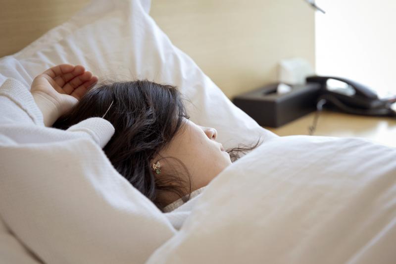 Months after a concussion or other traumatic brain injury, you may sleep more hours, but the sleep isn't restorative, a study suggests. Months after a concussion or other traumatic brain injury, you may sleep more hours, but the sleep isn't restorative, a study suggests.