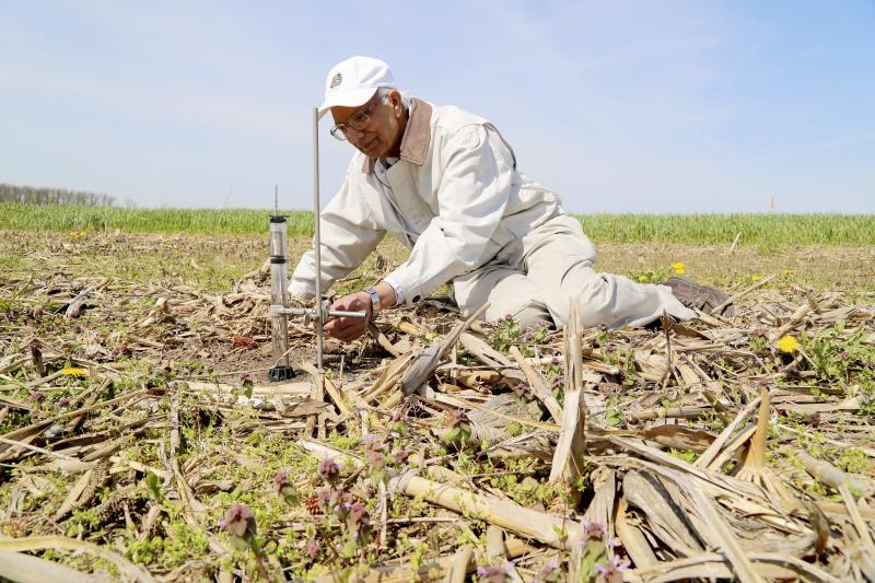 Rattan Lal, an Indian-born scientist, has devoted his career to finding ways to capture carbon from the air and store it in soil. Rattan Lal, an Indian-born scientist, has devoted his career to finding ways to capture carbon from the air and store it in soil.