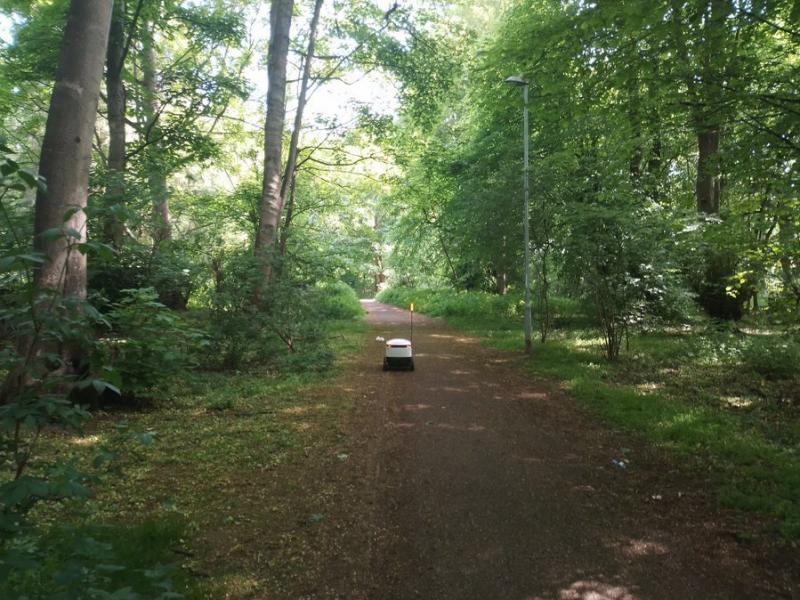 A wandering delivery robot found its way into the woods of Northampton in the United Kingdom. A wandering delivery robot found its way into the woods of Northampton in the United Kingdom.