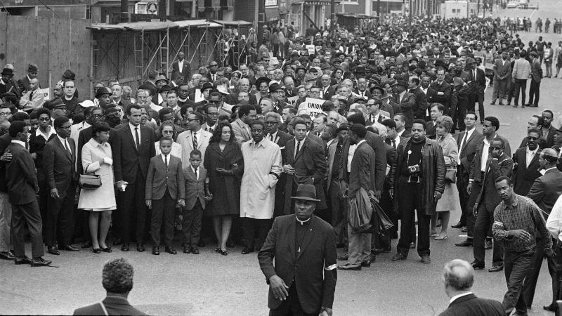 Coretta Scott King, center, accompanied by the Rev. Ralph Abernathy, her children, and singer Harry Belafonte, leads a march in Memphis to honor her husband who was assassinated four days earlier. Coretta Scott King, center, accompanied by the Rev. Ralph Abernathy, her children, and singer Harry Belafonte, leads a march in Memphis to honor her husband who was assassinated four days earlier.