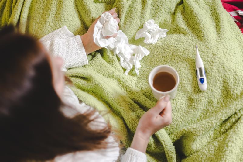 Is that sneezing or coughing fit a sign of allergies, a cold, the flu or COVID-19? If you also have a fever — a temperature above 100.4 degrees Fahrenheit or higher — those symptoms probably signal infection and not just allergies acting up. (Wait 30 Is that sneezing or coughing fit a sign of allergies, a cold, the flu or COVID-19? If you also have a fever — a temperature above 100.4 degrees Fahrenheit or higher — those symptoms probably signal infection and not just allergies acting up. (Wait 30