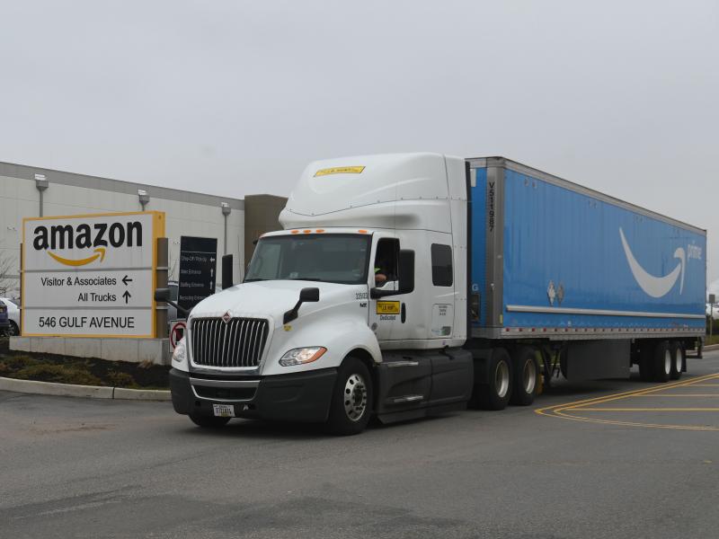 Workers at Amazon's Staten Island, N.Y., warehouse staged a protest demanding that the facility be closed following several confirmed cases of the coronavirus among staff. Workers at Amazon's Staten Island, N.Y., warehouse staged a protest demanding that the facility be closed following several confirmed cases of the coronavirus among staff.