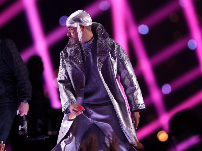 Fresh off his cameo in the Super Bowl halftime show, Bad Bunny teamed up with Sech on "Ignorantes." Fresh off his cameo in the Super Bowl halftime show, Bad Bunny teamed up with Sech on "Ignorantes."