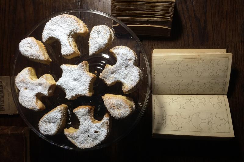 Ivan Day shapes his mince pies using traditional patterns from hundreds of years ago. Ivan Day shapes his mince pies using traditional patterns from hundreds of years ago.