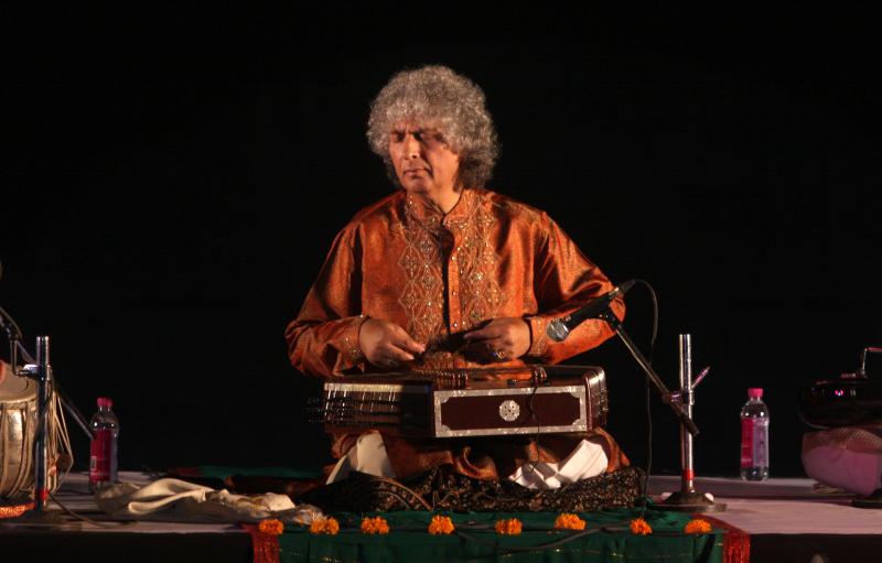 Indian musician and composer Shivkumar Sharman playing a concert in Pune, India, in 2009. Sharma died Tuesday at age 84. Indian musician and composer Shivkumar Sharman playing a concert in Pune, India, in 2009. Sharma died Tuesday at age 84.