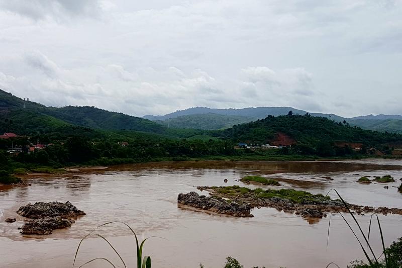 China plans to widen and deepen the Mekong near the Thai town of Chiang Khong to allow bigger Chinese cargo boats to carry their loads farther downstream to Luang Prabang in Laos. China plans to widen and deepen the Mekong near the Thai town of Chiang Khong to allow bigger Chinese cargo boats to carry their loads farther downstream to Luang Prabang in Laos.