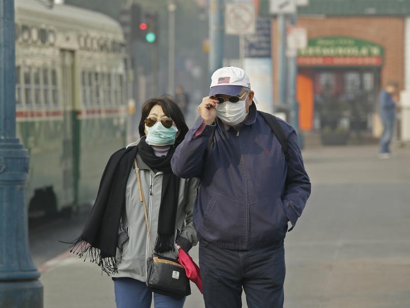 Wildfires caused high levels of air pollution in San Francisco in November 2018. Climate change is making wildfires and heat waves more likely, and driving more days of unhealthy air in many U.S. cities. Wildfires caused high levels of air pollution in San Francisco in November 2018. Climate change is making wildfires and heat waves more likely, and driving more days of unhealthy air in many U.S. cities.