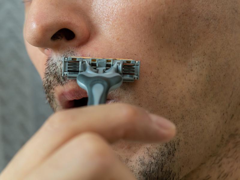 Researchers uncover why shaving can cause sharp blades to dull quickly. Researchers uncover why shaving can cause sharp blades to dull quickly.