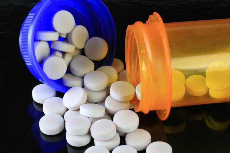 Sometimes doctors rapidly taper their chronic pain patients' opioid doses. Now a federal agency recommends against this. Sometimes doctors rapidly taper their chronic pain patients' opioid doses. Now a federal agency recommends against this.