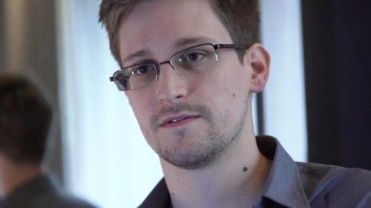 Edward Snowden, seen here in Hong Kong in 2013, is seeking dual Russian-U.S. citizenship. The former contractor for the U.S. National Security Agency revealed details of top-secret surveillance conducted by the NSA. Edward Snowden, seen here in Hong Kong in 2013, is seeking dual Russian-U.S. citizenship. The former contractor for the U.S. National Security Agency revealed details of top-secret surveillance conducted by the NSA.