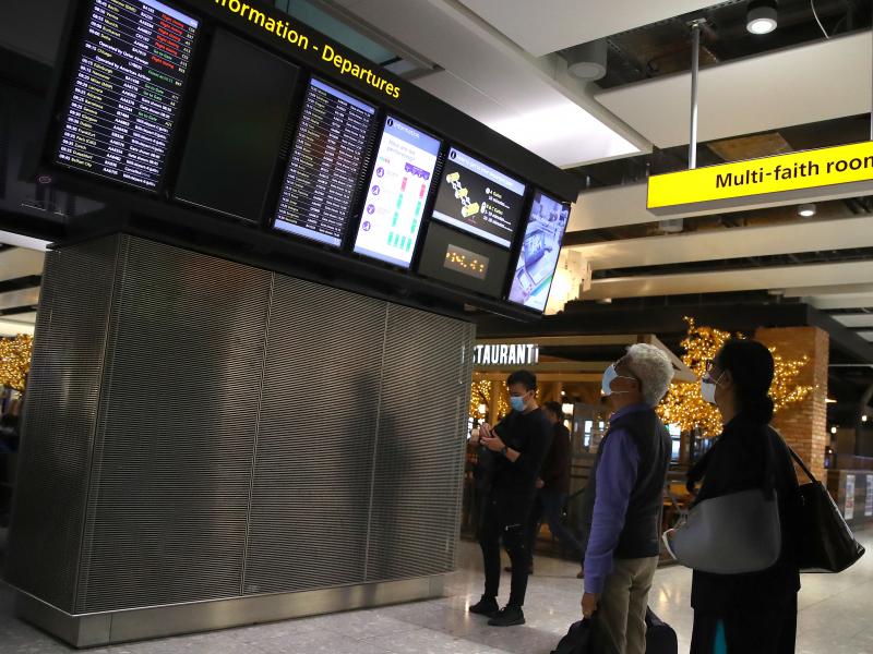 The British government will slash the quarantine time for some overseas travelers if they produce a negative coronavirus test after five days of quarantine. The British government will slash the quarantine time for some overseas travelers if they produce a negative coronavirus test after five days of quarantine.