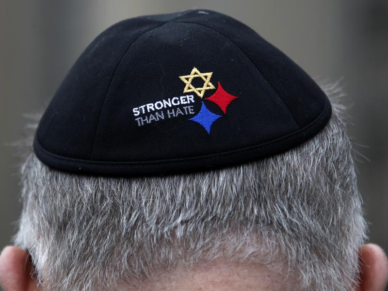 A man wearing a Stronger Than Hate yarmulke stands outside the Tree of Life synagogue in Pittsburgh, the site of a shooting that killed 11 worshippers in 2018. Anti-Semitic homicides in the U.S. reached their highest level ever as a result of the shooting A man wearing a Stronger Than Hate yarmulke stands outside the Tree of Life synagogue in Pittsburgh, the site of a shooting that killed 11 worshippers in 2018. Anti-Semitic homicides in the U.S. reached their highest level ever as a result of the shooting