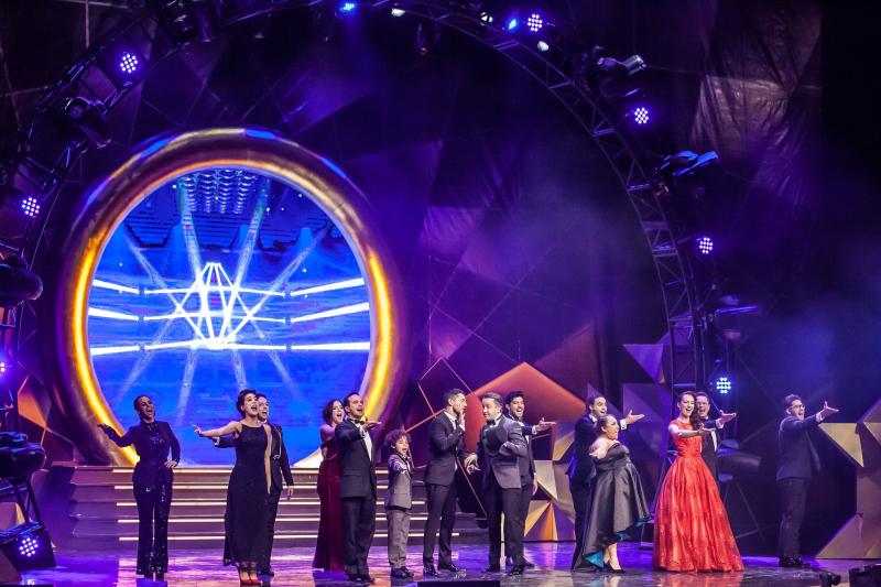 A performance at the Metropolitan Theatrical awards in Mexico City. A performance at the Metropolitan Theatrical awards in Mexico City.