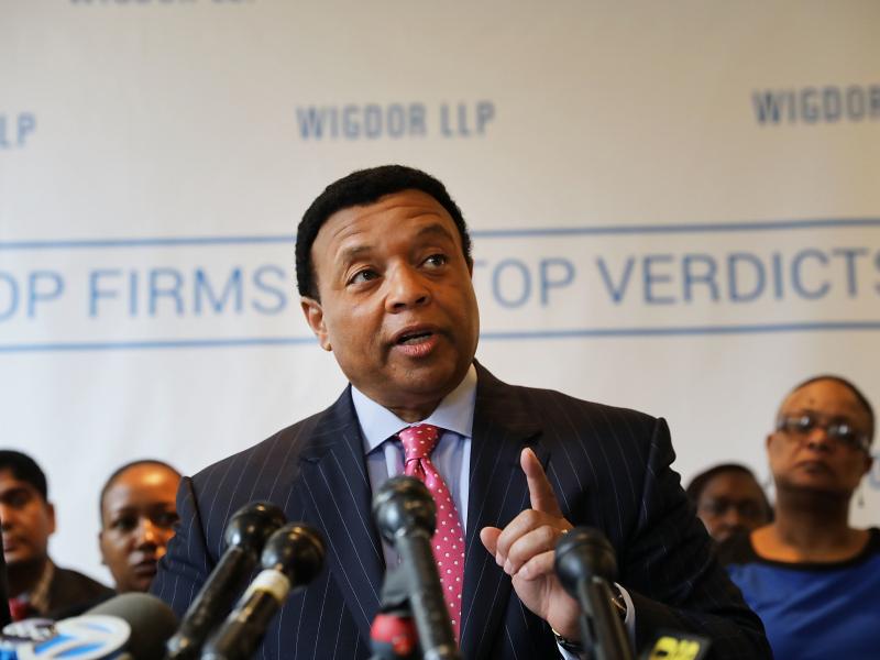 Former Fox News host Kelly Wright joins other current and former Fox employees at a news conference on April 26, 2017, in New York City. Wright alleged racial bias in failing to receive desired opportunities and promotions. Former Fox News host Kelly Wright joins other current and former Fox employees at a news conference on April 26, 2017, in New York City. Wright alleged racial bias in failing to receive desired opportunities and promotions.
