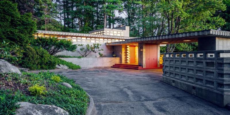 The Toufic H. Kalil house in Manchester, N.H. is one of only seven Usonian Automatic buildings ever constructed. The Toufic H. Kalil house in Manchester, N.H. is one of only seven Usonian Automatic buildings ever constructed.