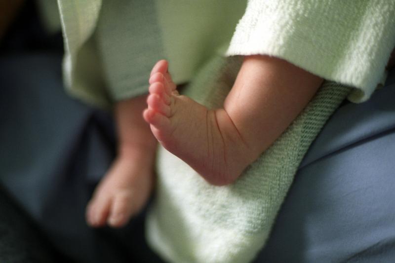 The upshot from a study of more than 75,000 low-risk births is that "childbirth in the United States is very safe regardless of where you decide to do it," says Dr. Michael Greene, who directs obstetrics at the Massachusetts General Hospital in Boston. The upshot from a study of more than 75,000 low-risk births is that "childbirth in the United States is very safe regardless of where you decide to do it," says Dr. Michael Greene, who directs obstetrics at the Massachusetts General Hospital in Boston.