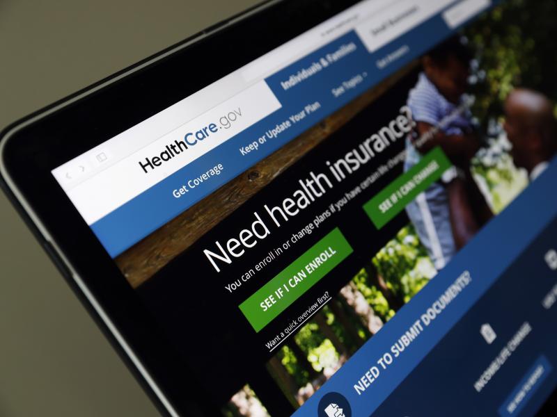 Consumers hoping to buy individual health care plans on HealthCare.gov have until Wednesday at 3 a.m. ET to sign up. Consumers hoping to buy individual health care plans on HealthCare.gov have until Wednesday at 3 a.m. ET to sign up.