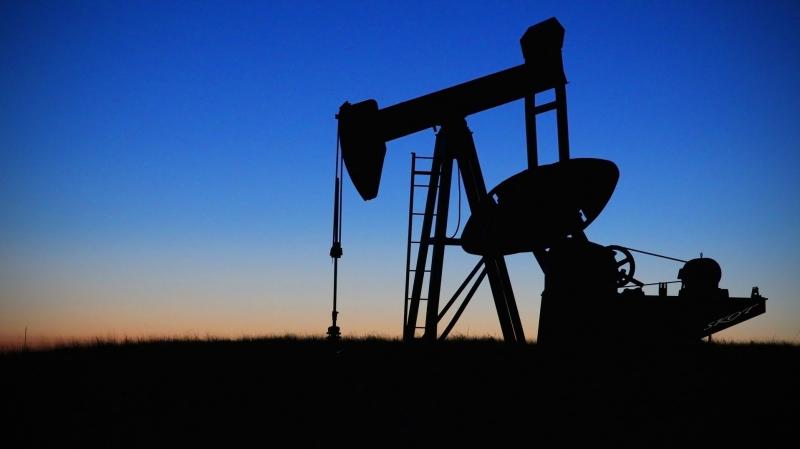 Oil futures market Oil futures market