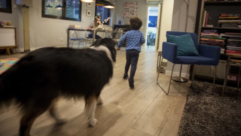 Children are not allowed to leave their homes under Spain's strict coronavirus measures. Some regional governments want to loosen the restrictions but need central government approval first. Children are not allowed to leave their homes under Spain's strict coronavirus measures. Some regional governments want to loosen the restrictions but need central government approval first.