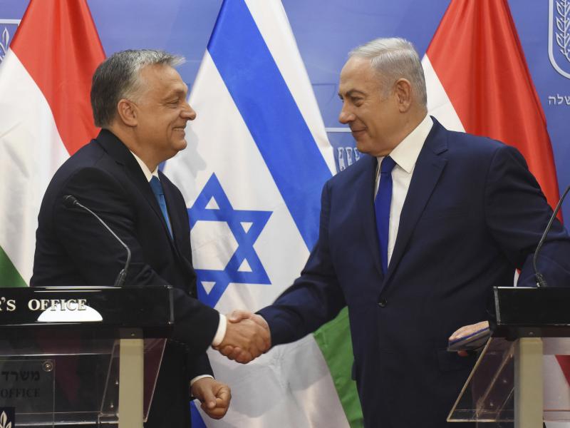 Hungarian Prime Minister Viktor Orbán shakes hands with Israeli Prime Minister Benjamin Netanyahu in July during a joint press conference in Jerusalem. Hungarian Prime Minister Viktor Orbán shakes hands with Israeli Prime Minister Benjamin Netanyahu in July during a joint press conference in Jerusalem.