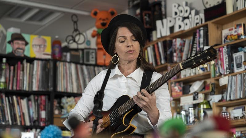 Jesca Hoops plays a Tiny Desk Concert (Kisha Ravi/NPR). Jesca Hoops plays a Tiny Desk Concert (Kisha Ravi/NPR).