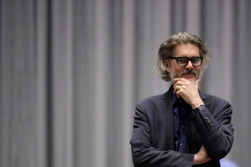 Author Mo Willems supervises a rehearsal of the musical adaptation of Don't Let the Pigeon Drive the Bus! at the Kennedy Center in Washington, D.C. As the very first Education Artist-in-Residence, "I can say at this point that I am the greatest ... " he l Author Mo Willems supervises a rehearsal of the musical adaptation of Don't Let the Pigeon Drive the Bus! at the Kennedy Center in Washington, D.C. As the very first Education Artist-in-Residence, "I can say at this point that I am the greatest ... " he l