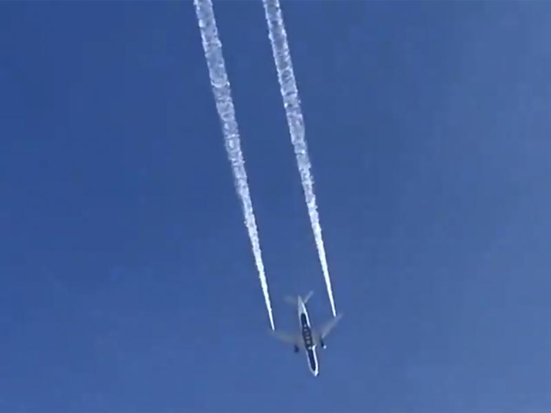In this image from video, Delta Air Lines Flight 89 to Shanghai, China, dumps fuel over Los Angeles before returning to Los Angeles International Airport for a safe emergency landing on Tuesday. Fire officials say fuel apparently dumped by the plane fell In this image from video, Delta Air Lines Flight 89 to Shanghai, China, dumps fuel over Los Angeles before returning to Los Angeles International Airport for a safe emergency landing on Tuesday. Fire officials say fuel apparently dumped by the plane fell