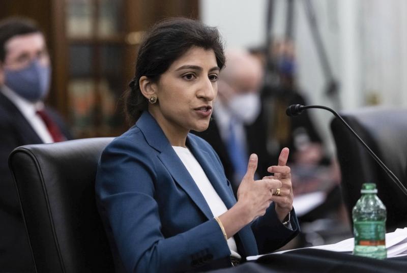 The Senate on Tuesday confirmed to the Federal Trade Commission 32-year-old Lina Khan, a prominent critic of Big Tech and favorite among progressives. The Senate on Tuesday confirmed to the Federal Trade Commission 32-year-old Lina Khan, a prominent critic of Big Tech and favorite among progressives.