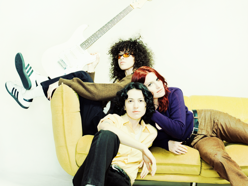 MUNA. Foreground: Josette Maskin; center-right: Katie Gavins. Back: Naomi McPherson. MUNA. Foreground: Josette Maskin; center-right: Katie Gavins. Back: Naomi McPherson.
