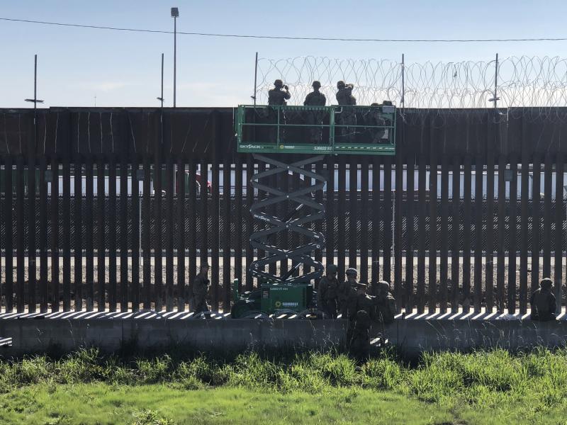 marines deployed to u s mexico border as central american migrants