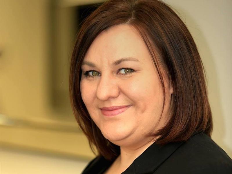 Jessica Holloway-Haytcher uses an app that helps her track meals, exercise and keep in touch with an online coach. Jessica Holloway-Haytcher uses an app that helps her track meals, exercise and keep in touch with an online coach.