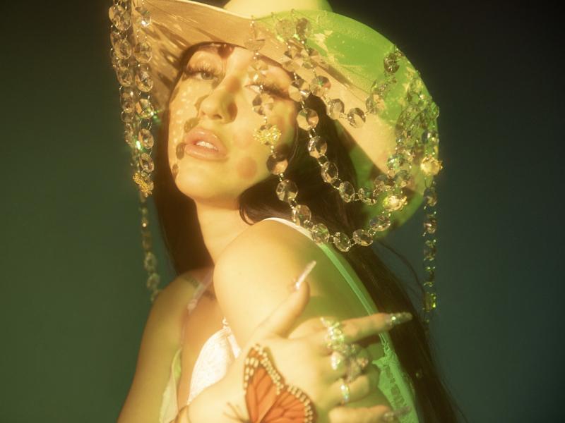Noah Cyrus' new EP The End of Everything incorporates contemporary pop, country, the gospel music of her grandfather and is inspired by a YouTube video about the end of the universe. Noah Cyrus' new EP The End of Everything incorporates contemporary pop, country, the gospel music of her grandfather and is inspired by a YouTube video about the end of the universe.