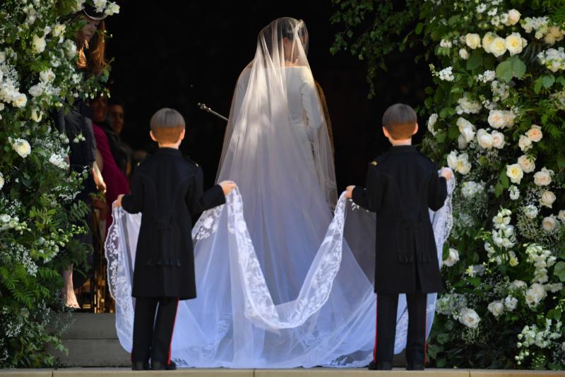Flowers representing the 53 countries in the Commonwealth adorn the veil worn by Meghan Markle. Flowers representing the 53 countries in the Commonwealth adorn the veil worn by Meghan Markle.