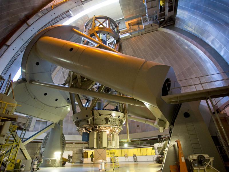 The 200-inch Hale Telescope, a masterpiece of engineering at Caltech's Palomar Observatory, was the world's largest telescope until 1993. The 200-inch Hale Telescope, a masterpiece of engineering at Caltech's Palomar Observatory, was the world's largest telescope until 1993.