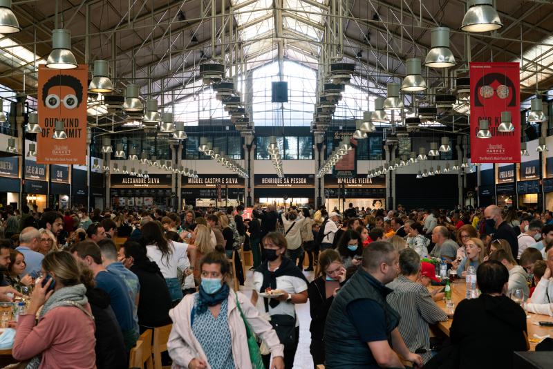 Costumers gather for food and drinks at Time Out Market in Lisbon, Portugal. Costumers gather for food and drinks at Time Out Market in Lisbon, Portugal.