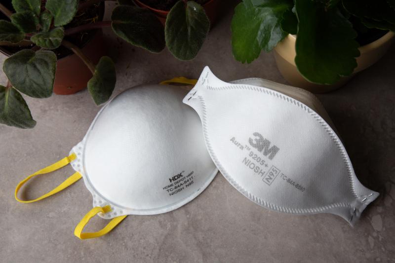 NIOSH-approved N95 masks are recommended to prevent the transmission of the COVID-19 omicron variant. NIOSH-approved N95 masks are recommended to prevent the transmission of the COVID-19 omicron variant.